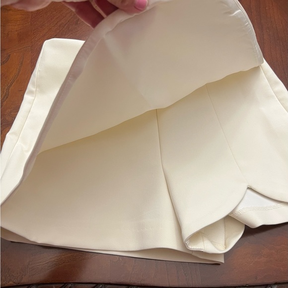 Zara shorts NWT ZISE XS - Picture 3 of 4